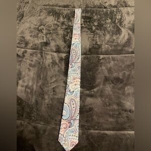 Chaps pastel Paisley tie NWOT